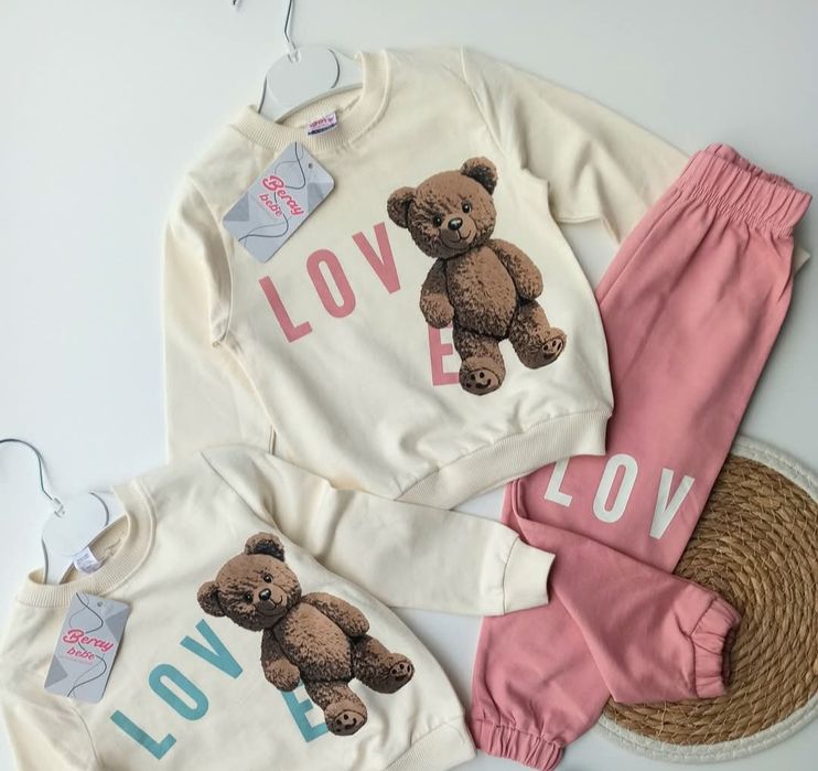 Nowy komplet niemowlęcy