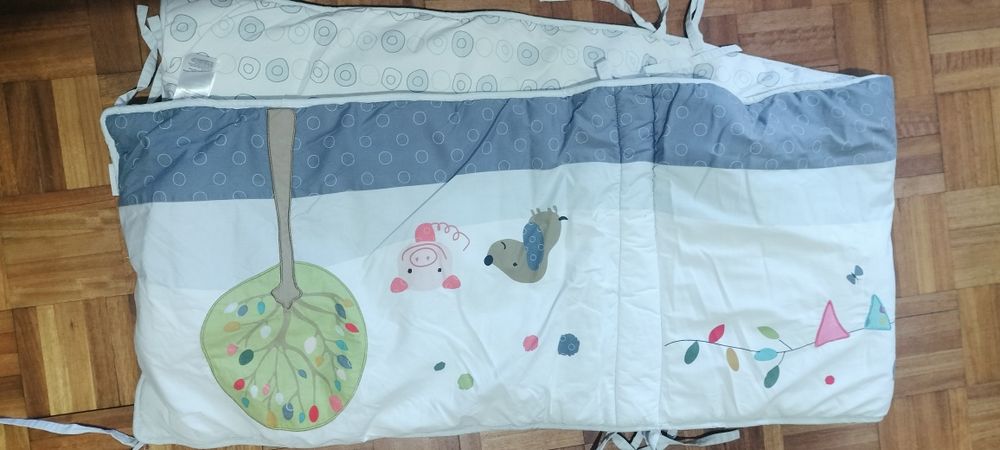 Protetor de berço/ cama de grades