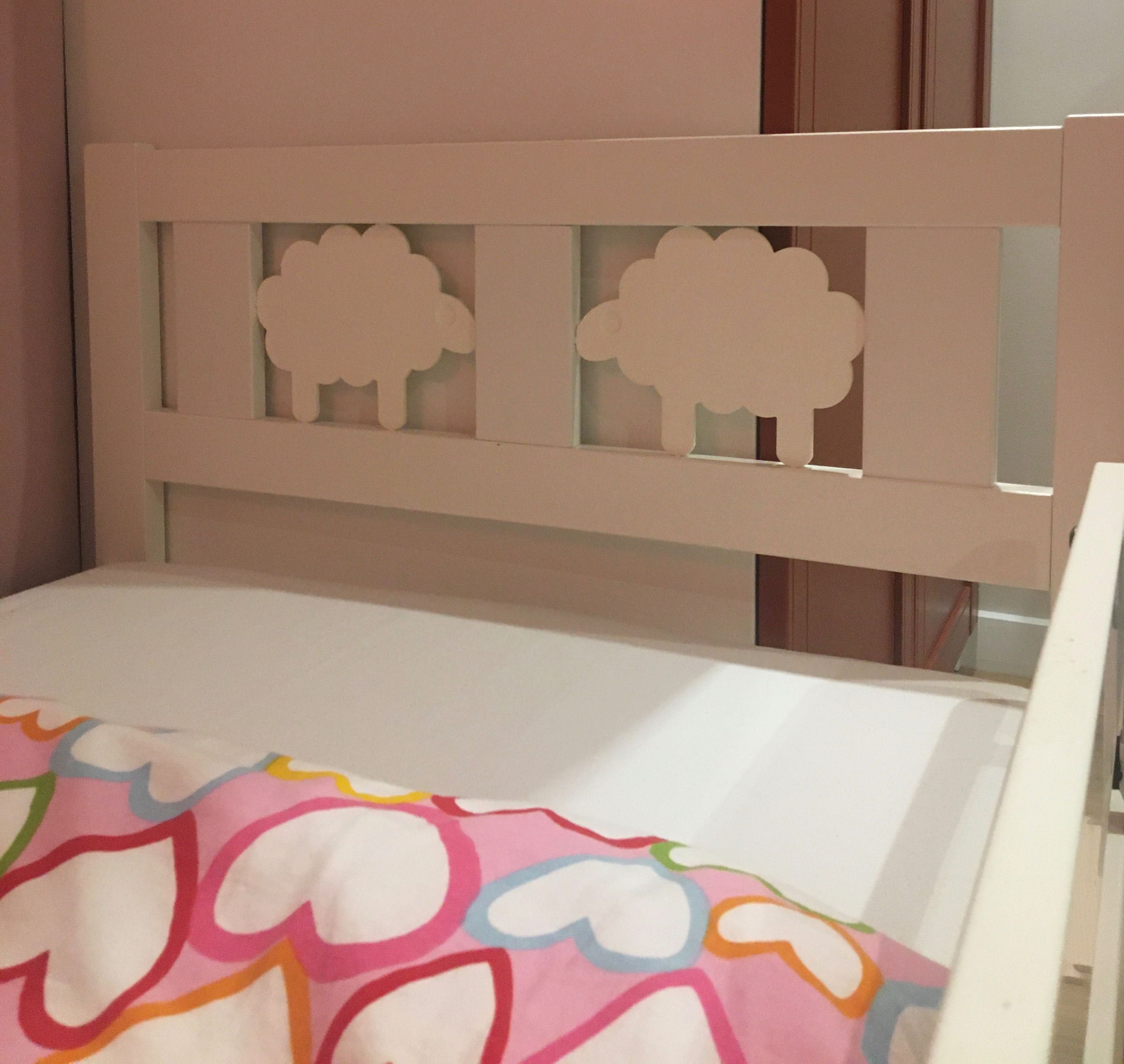 KRITTER
Rama łóżka z barierką, stelażem i materacem, 70x160 cm, ikea