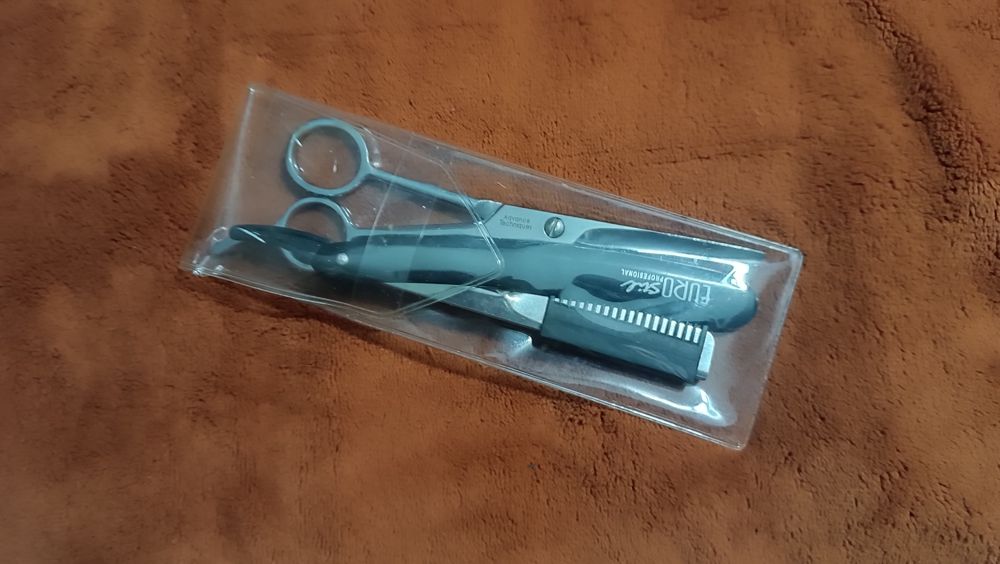 Набір перукарського інструменту