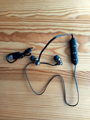 Zestaw słuchawkowy Bluetooth - nowy