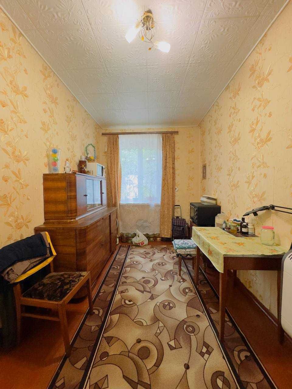 Частина БУДИНКУ, 54.1 кв.м, в ЦЕНТРІ міста, парк