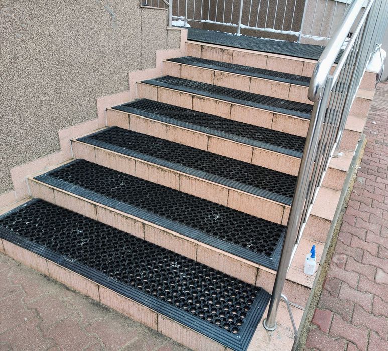 Nakładki na schody / Stopnice zewnętrzne 25x75cm ażurowe - 2 sztuki