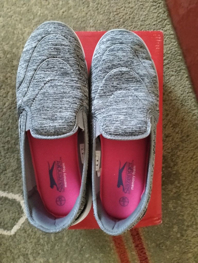 Продаю мокасини Slazenger