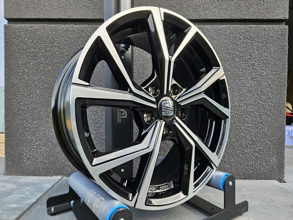 Seat Arona 16 " Nowe 5x100 Ibiza Felgi Czarne Poler Alufelgi