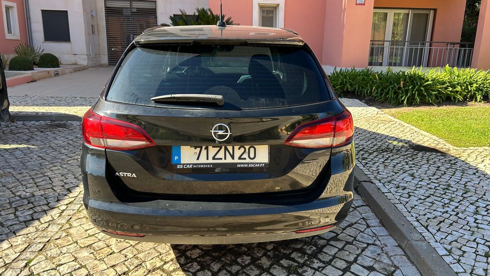 Opel Astra Sports Tourer 1.2 130 cv
