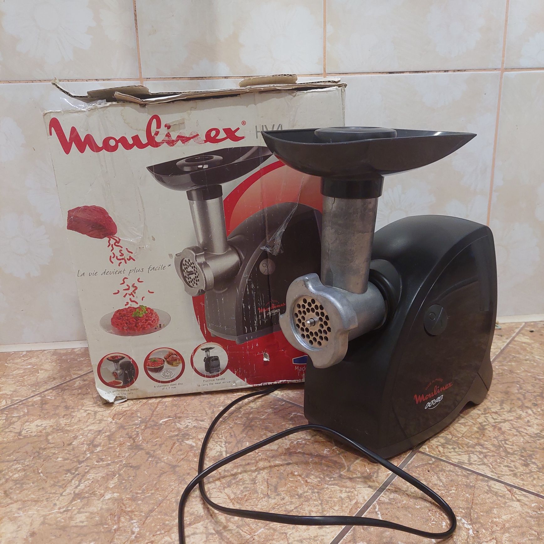 Мясорубка Moulinex hv4