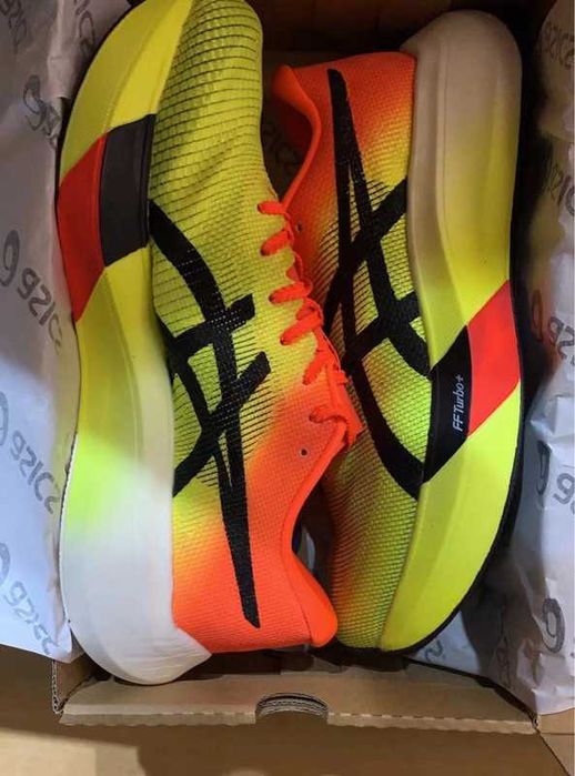 " koszykówki " Asics Metaspeed Sky Paris żółty  Rozmiar 41.5