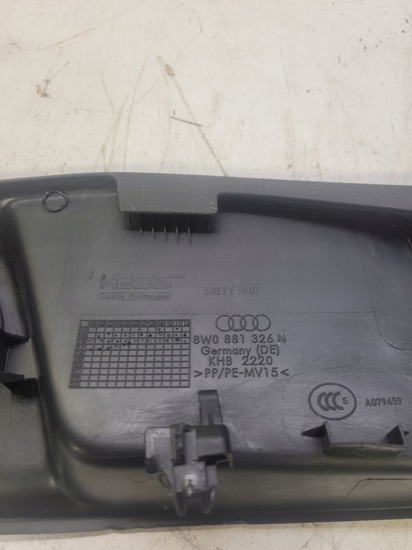 OSŁONA ZAŚLEPKA FOTELA PRAWA AUDI A4 B9 8W0881326N