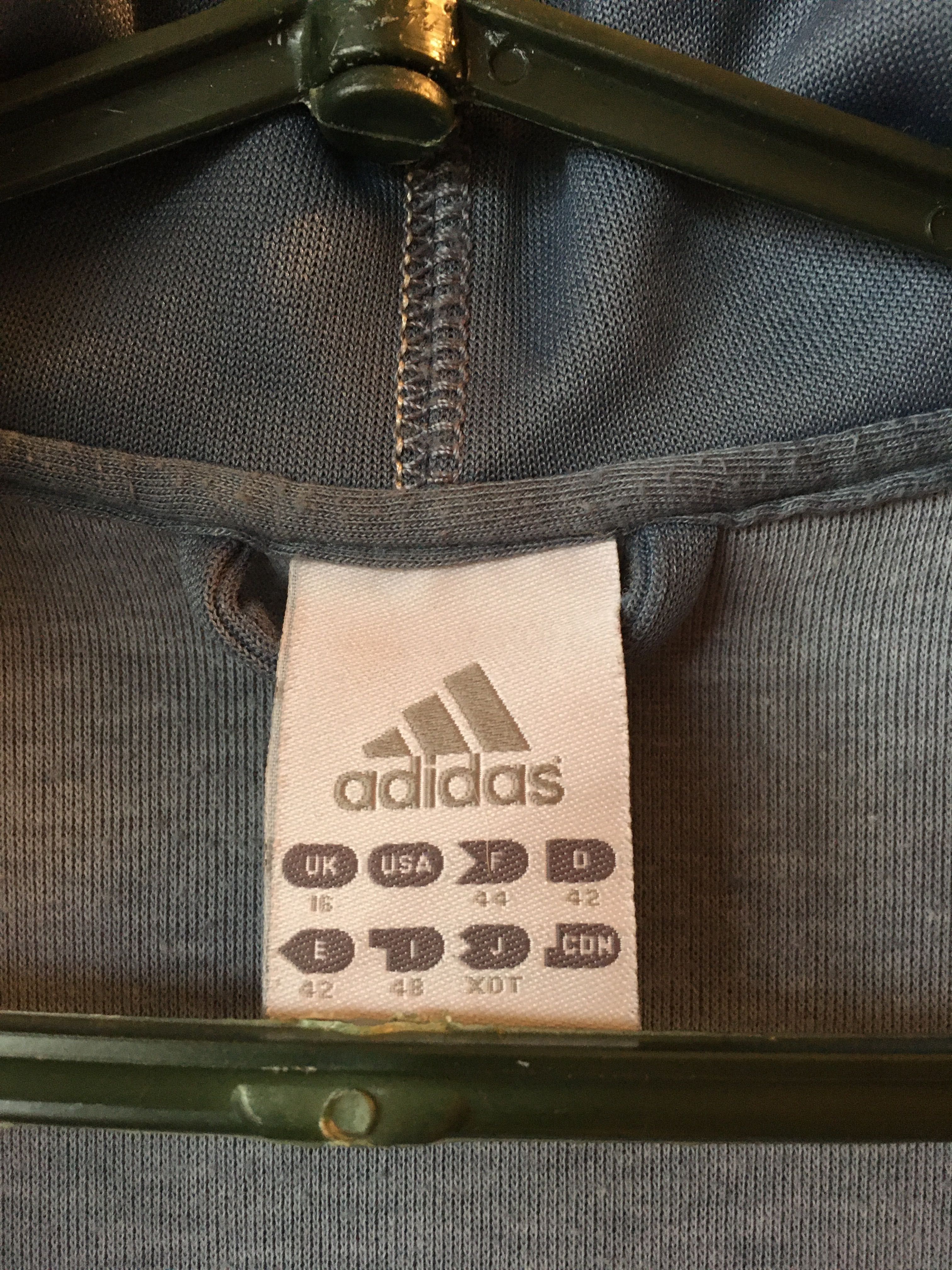 Продам кофту Adidas