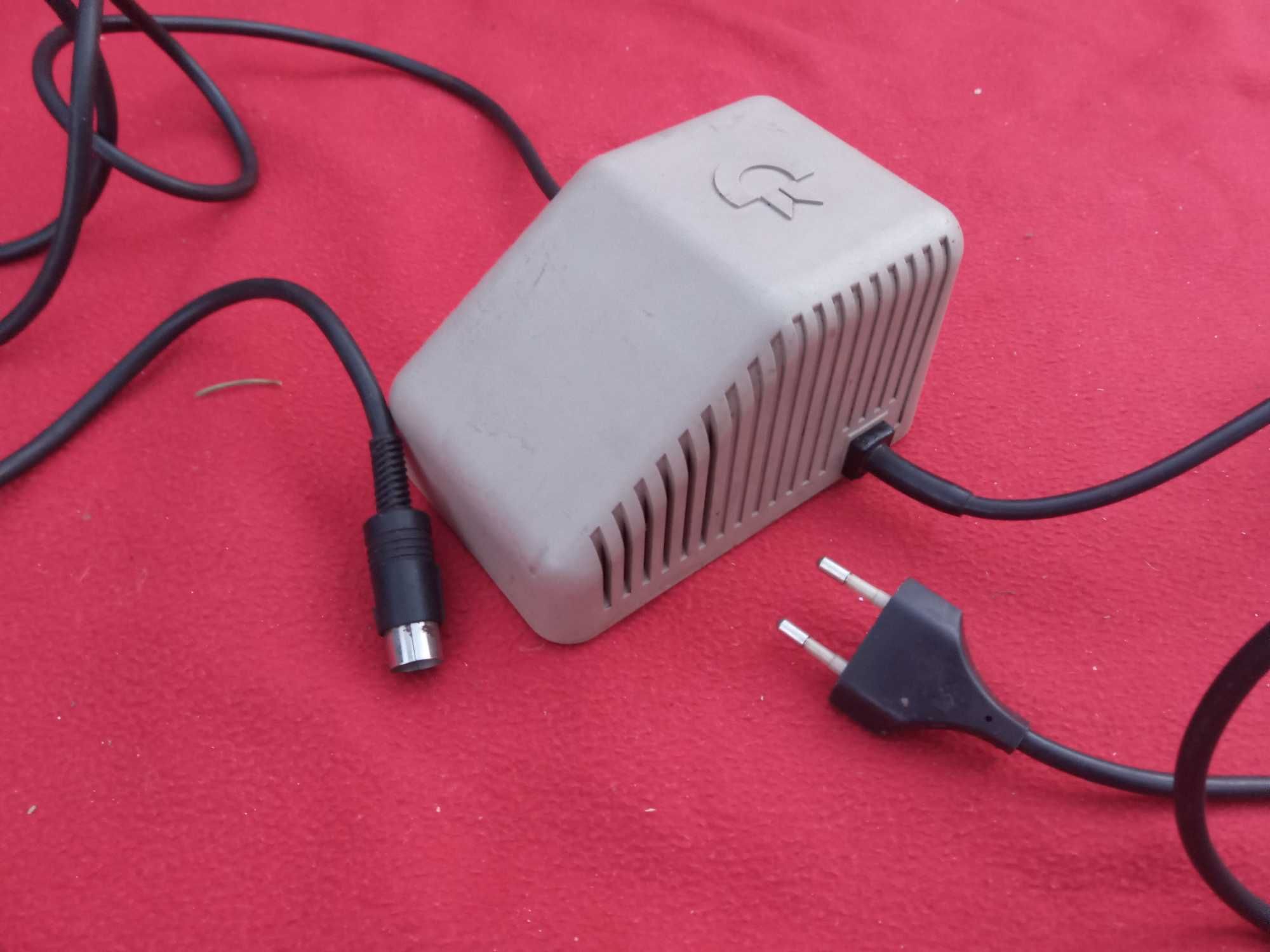 Commodore C 64 Zasilacz Transformator