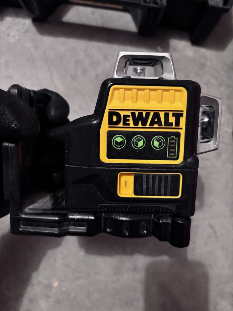 Zestaw laserowy DEWALT DCE089D1G-QW 12V XR GREEN + statyw + akcesoria