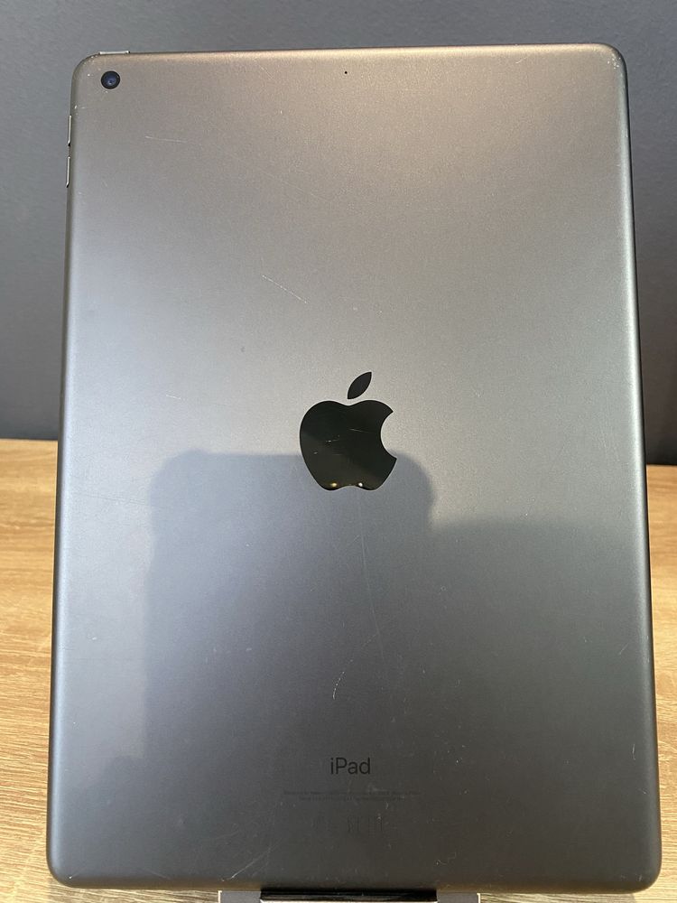 Планшет Apple iPad 10.2" (7 Gen) 32GB Wi-Fi 2019 Space Gray