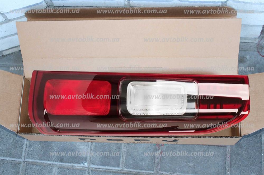 Задний фонарь Renault Trafic, Opel Vivaro, Nissan Primastar, Talento