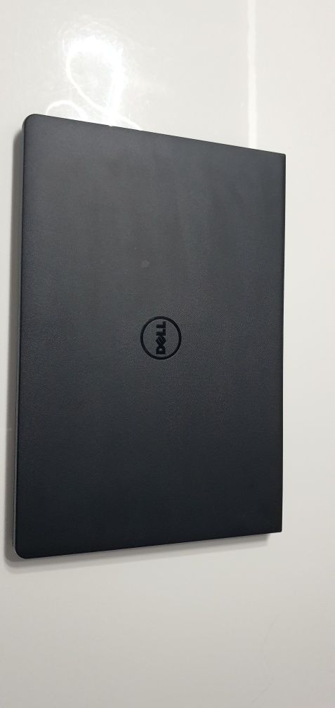 Laptop Dell Inspiron 15