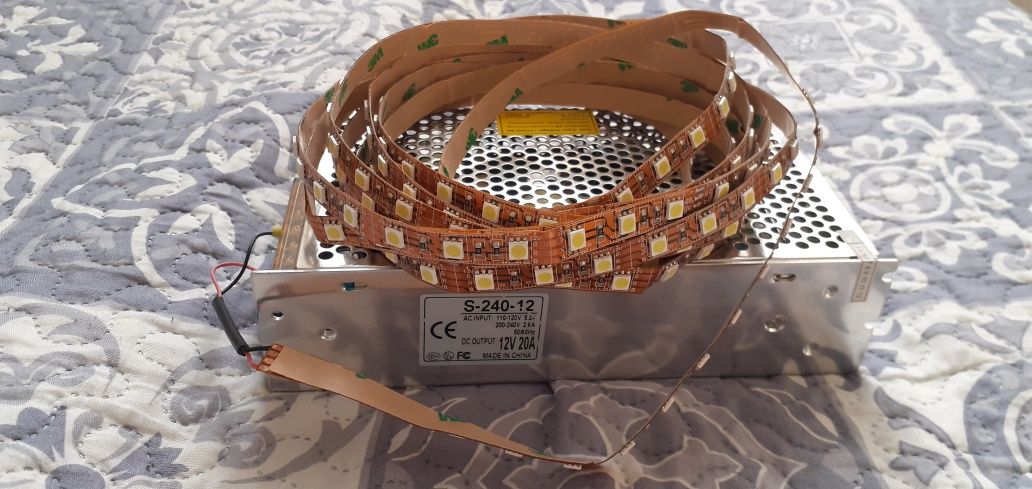 Zasilacz impulsowy transformator S/240/12 12v20A 240 W 12 V  plus led