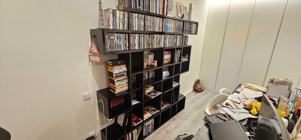 Estante com design de autor