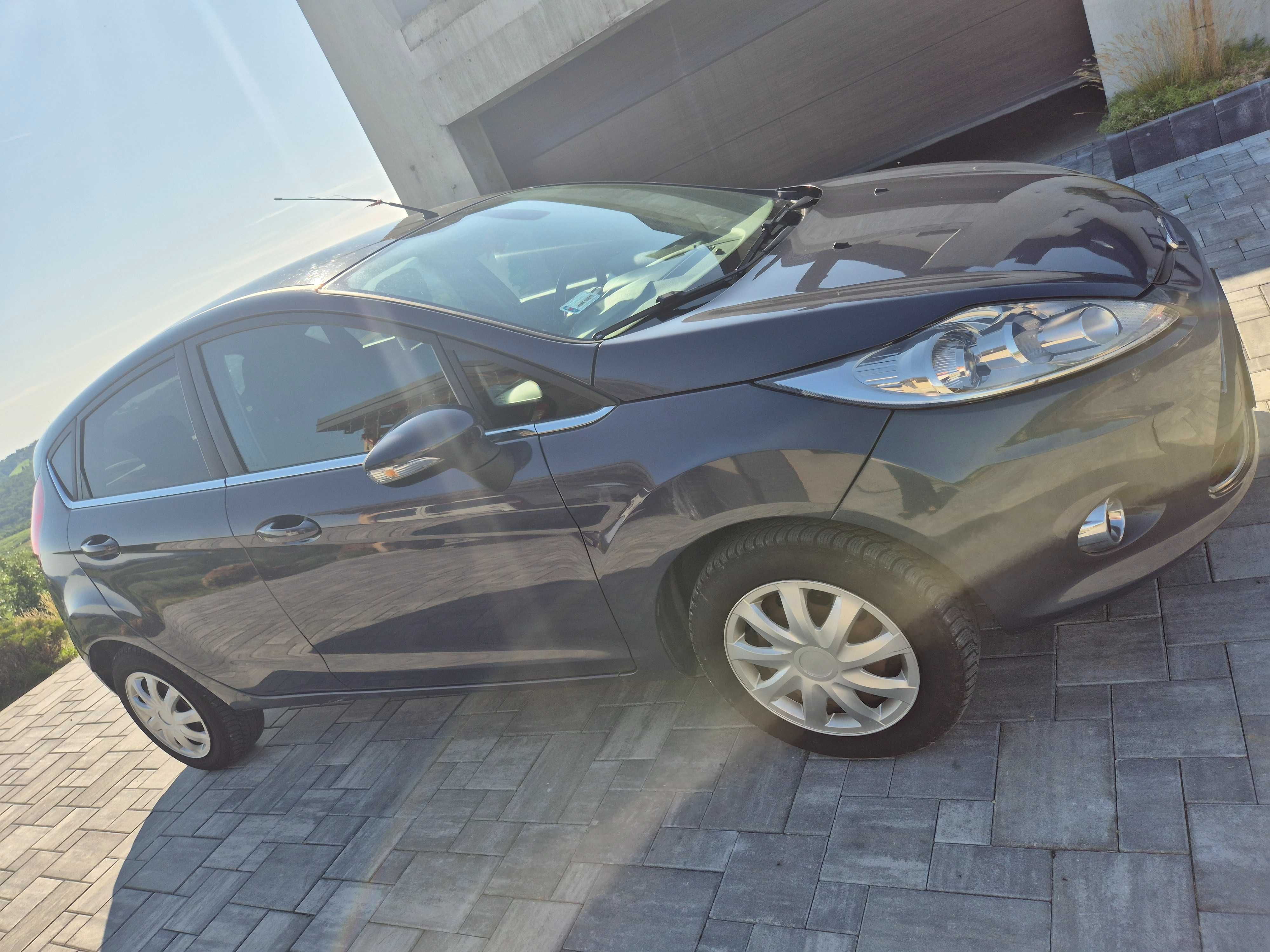 Ford Fiesta 1.6 TDCi DPF Titanium