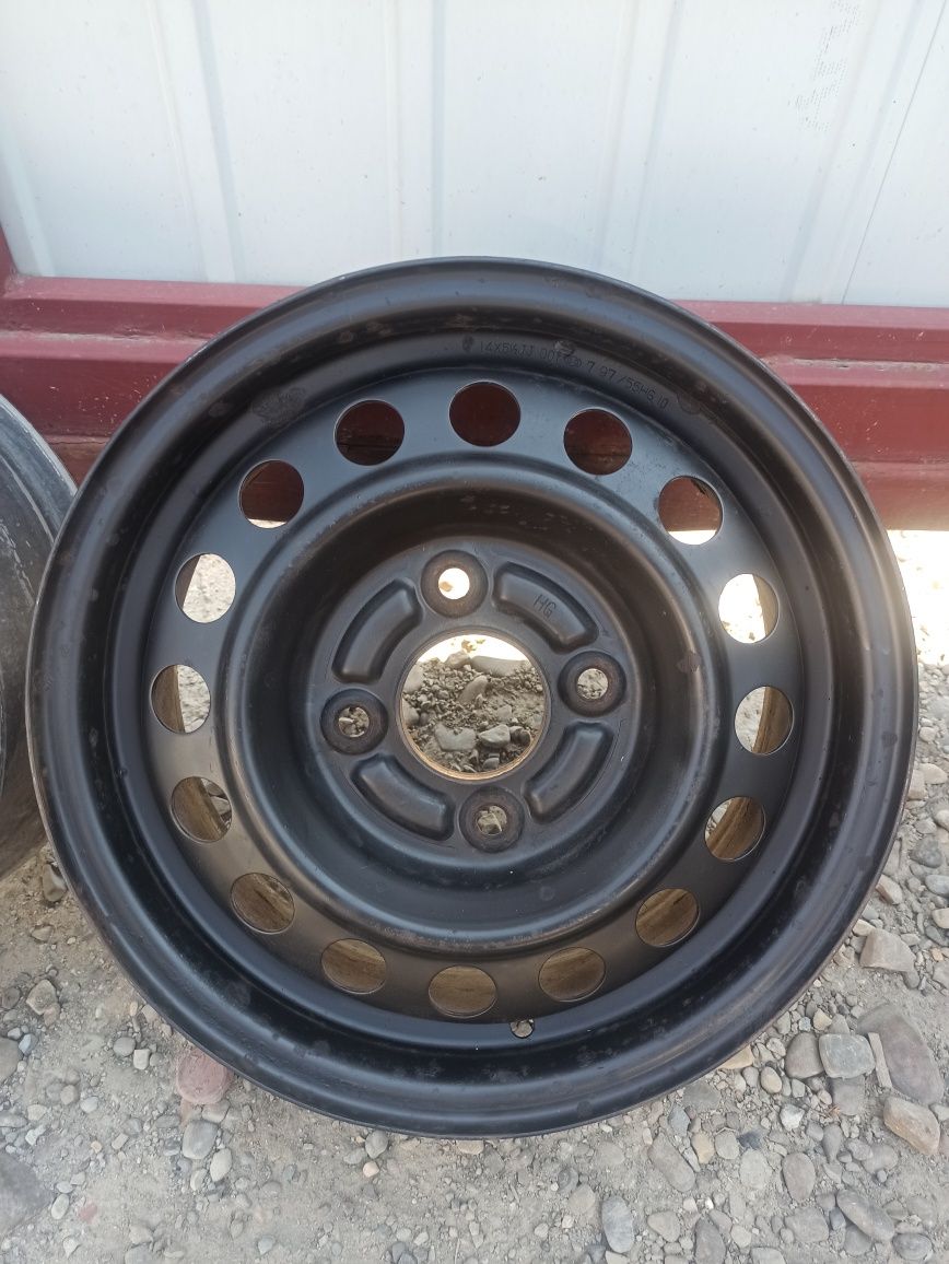 Диски OZ R14 4x114.3 3шт легкосплавні+1шт металічний