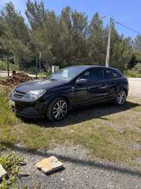 Opel Astra GTC carro