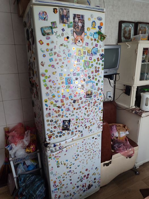 Холодильник Атлант працює або на запчастини