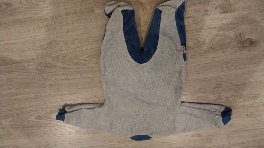 Pajac welurowy niemowlecy