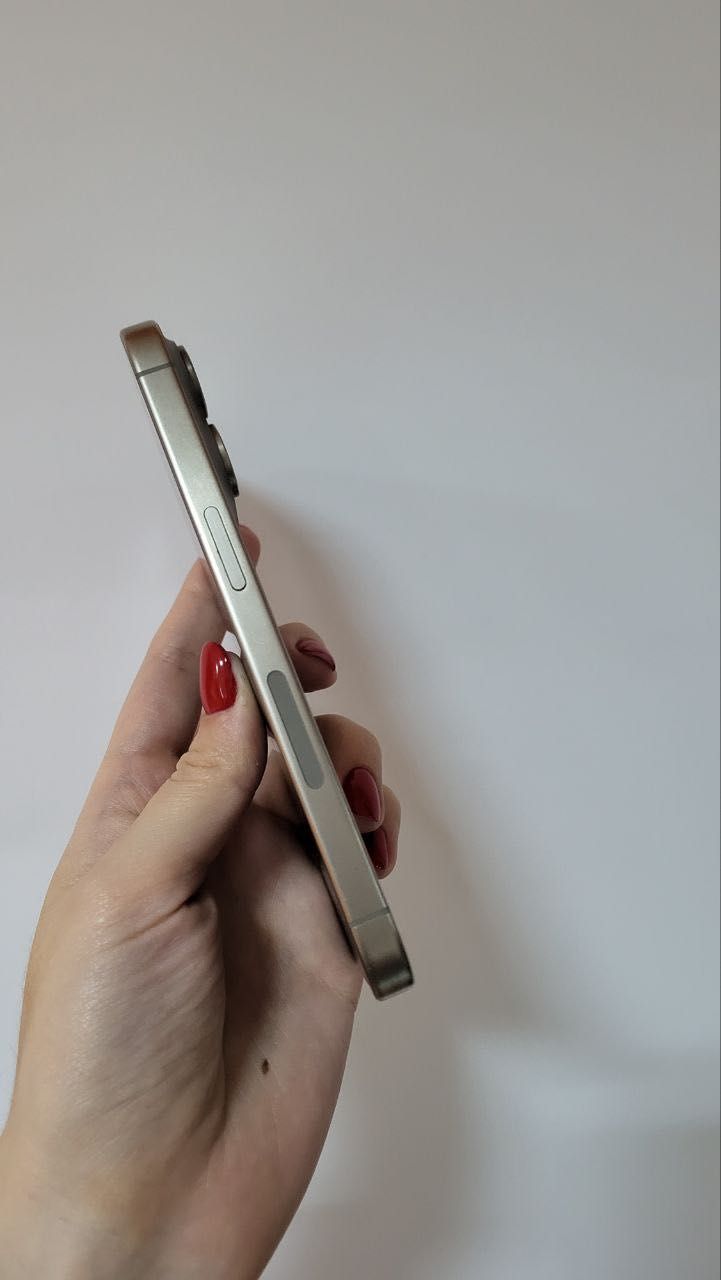 iPhone 15 Pro Max 256|512 GB + AirPods Pro 2 в подарунок