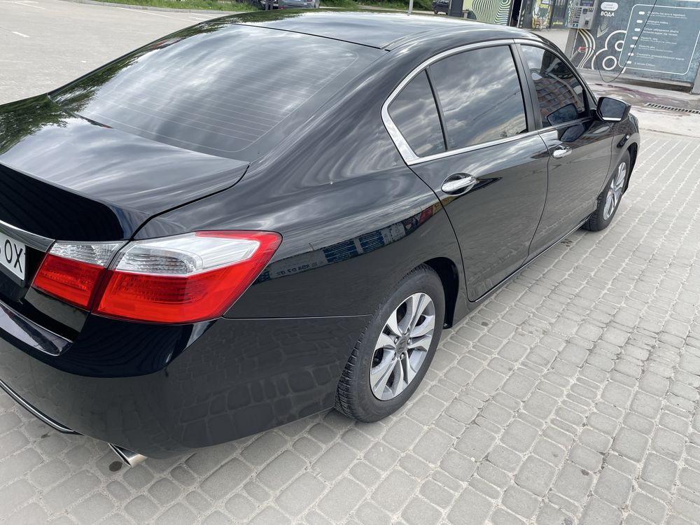 Honda accord 9 2015