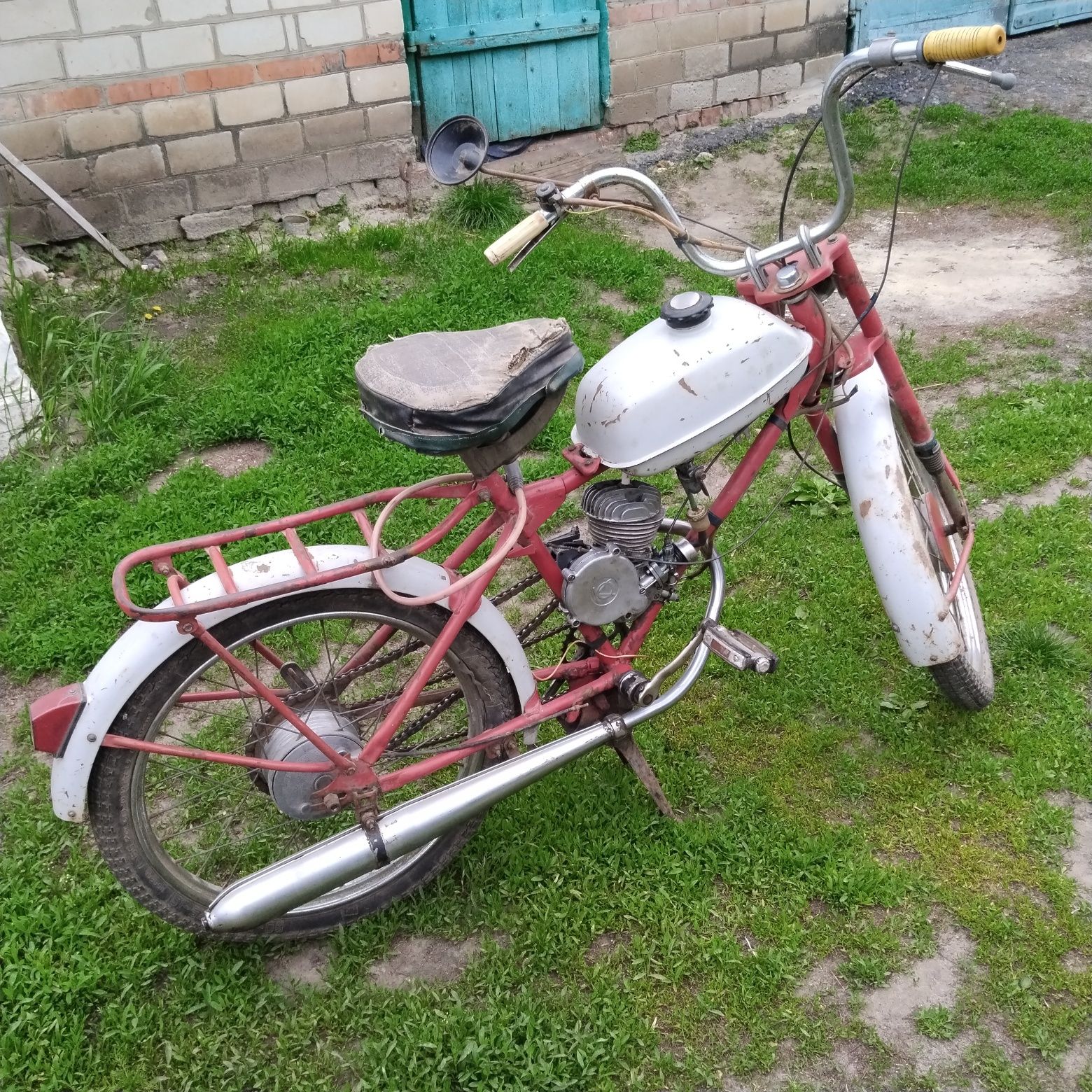 Продам мопед рига.