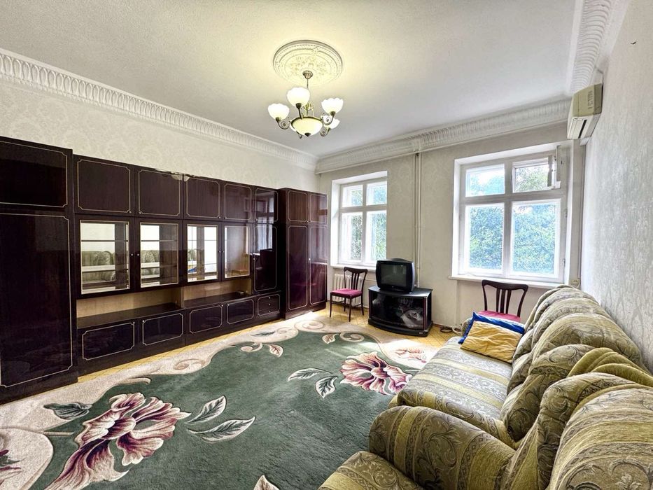 Здаю в оренду 3к квартиру в самому центрі міста. ц1