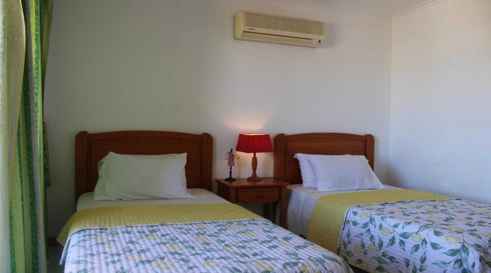 Arrenda-se T1 até maio - na praia da rocha