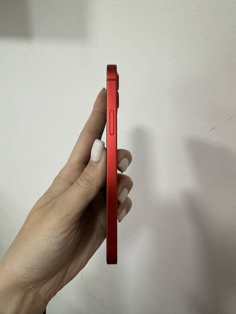 Б/У Apple iPhone 12,128 Red