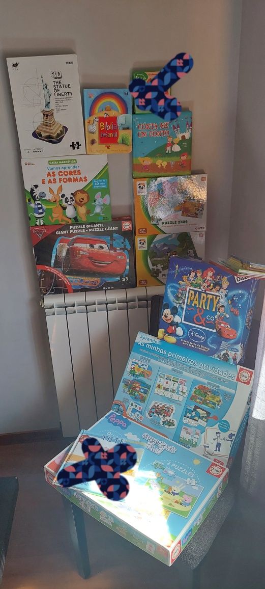 Puzzles Pepa, Panda, CARS, Disney Party & CO + 7 Livros