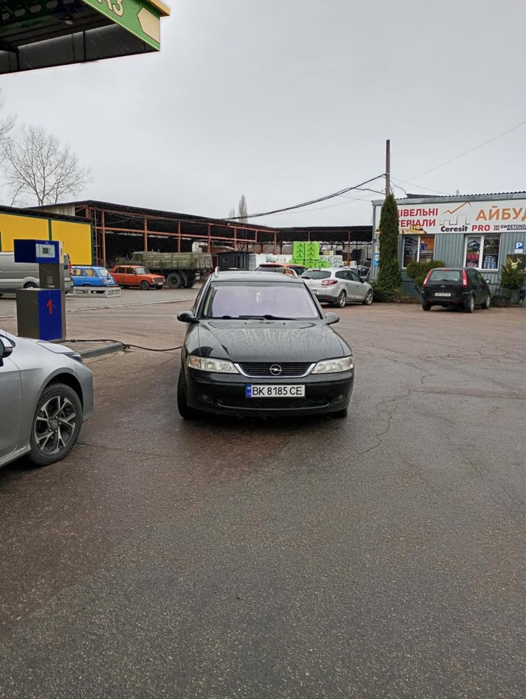 Опель вектра Б 2.5 Обмен
