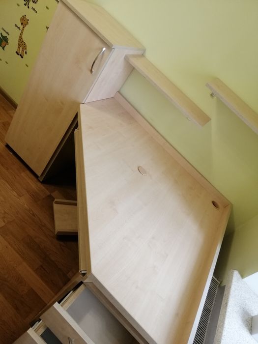 Стіл комп'ютерний, письмовий