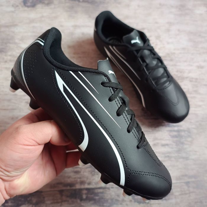 Нові оригінальні бутсы  Puma Vitoria FG/AG
Р34.5 р37 довжина устілки п