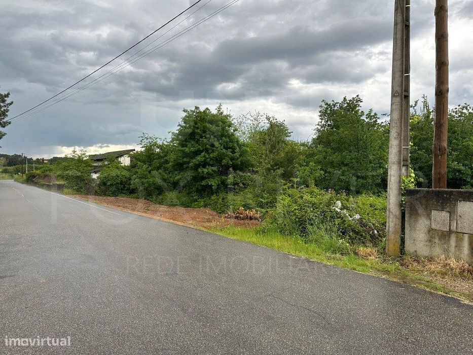 Terreno para Construção Industrial em Pias, Monção