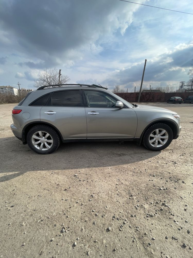 Infiniti Fx35 газ бензин