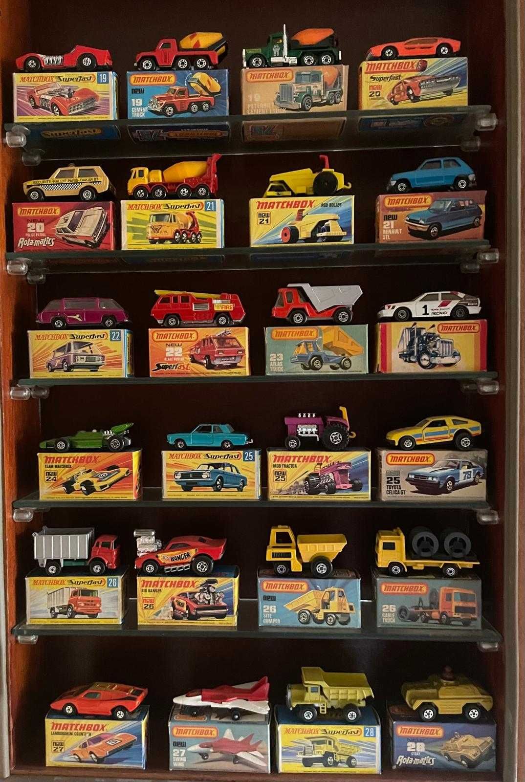 Colecção de carrinhos Matchbox com caixa original da série SuperFast