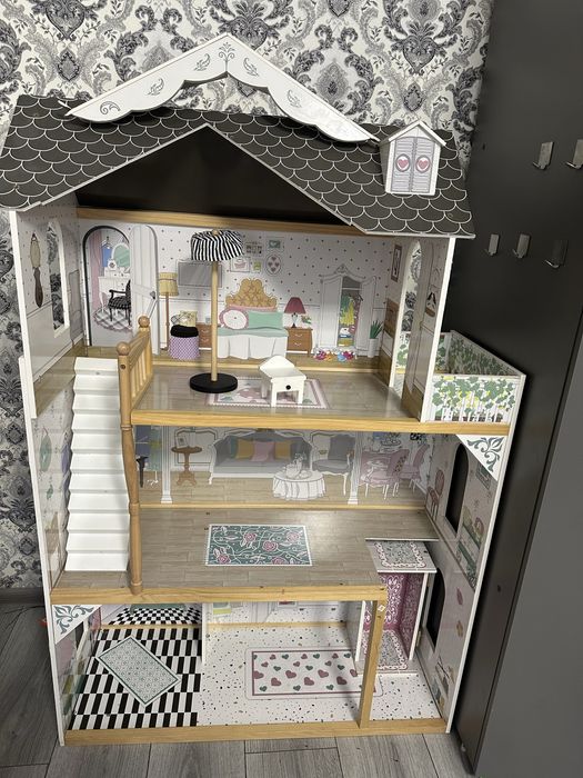 Будинок для ляльки