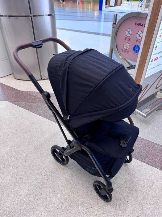 Maxi-Cosi Leona 2 preto