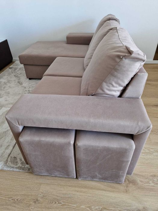 Sofa com 2 puffs seminovo em otimo estado