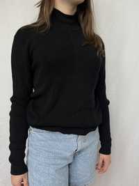 Czarny prążkowany sweterek z półgolfem avantgarde 38
