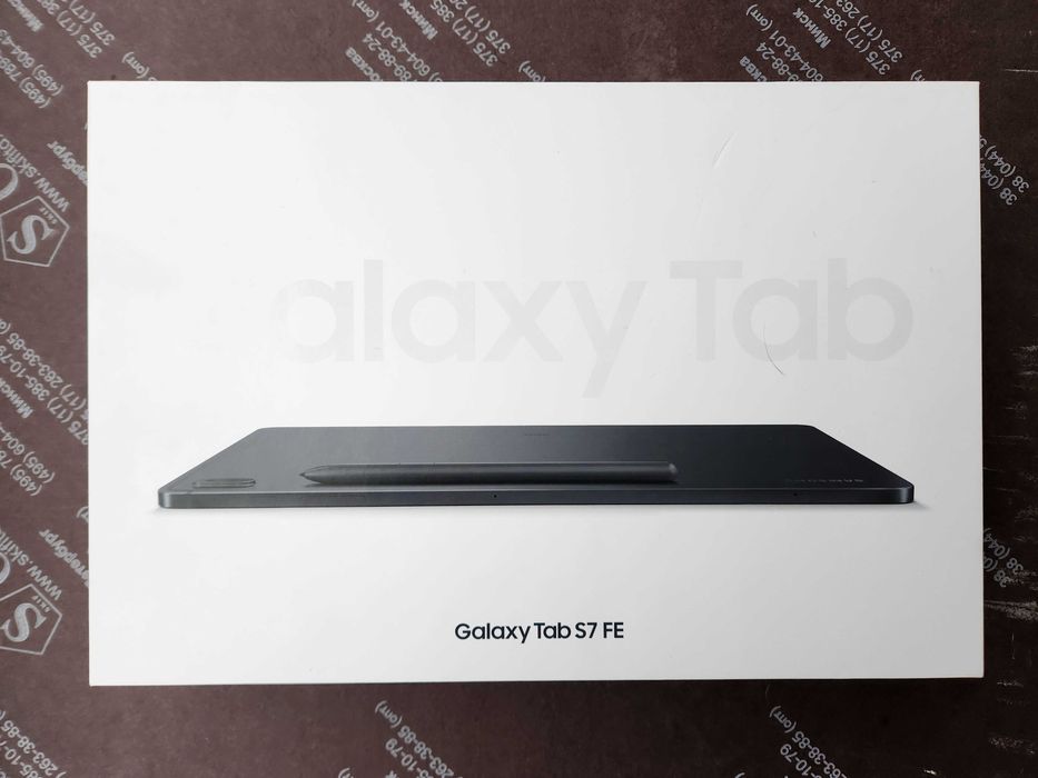 Планшет Samsung Galaxy Tab S7 FE 5G почти новый