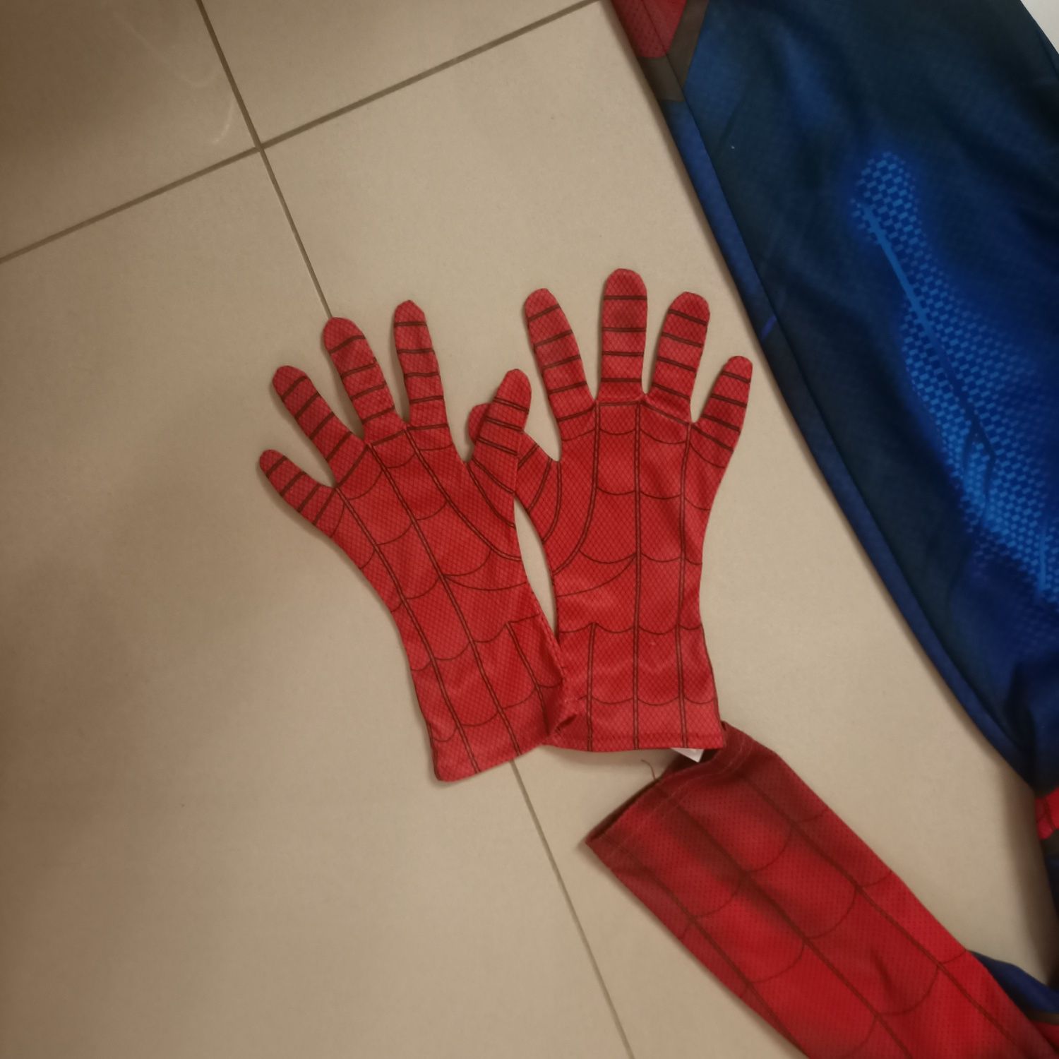 Strój karnawałowy Spiderman rozmiar  116