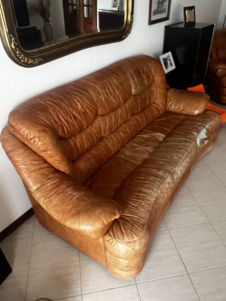 Conjunto sofas e banco