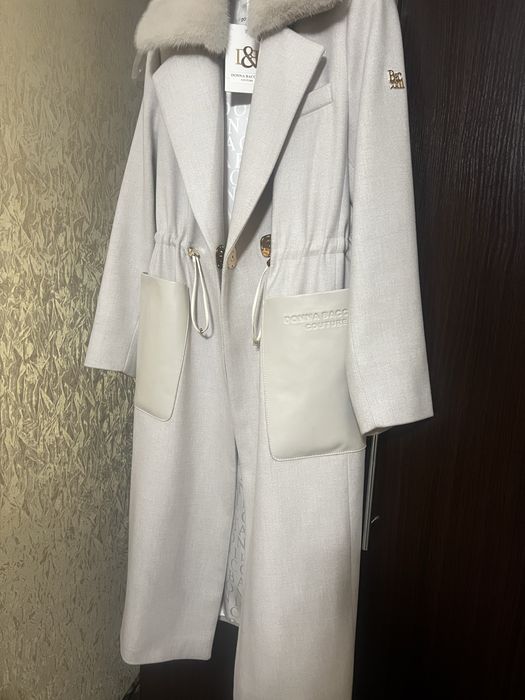 Продам пальто Італія нове