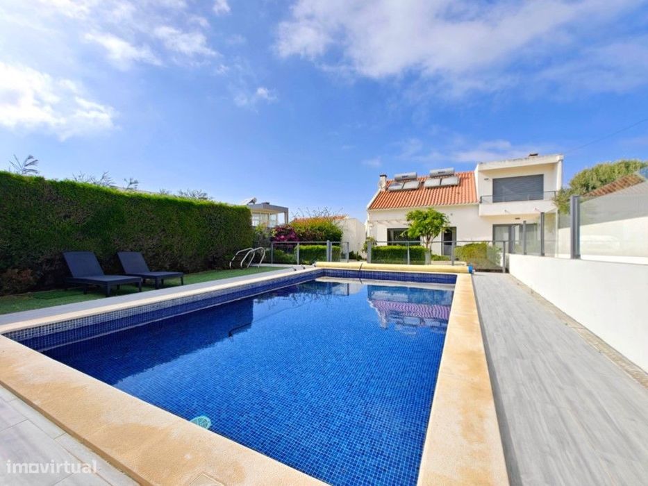 Excelente oportunidade: Imóvel de quatro apartamentos independentes...