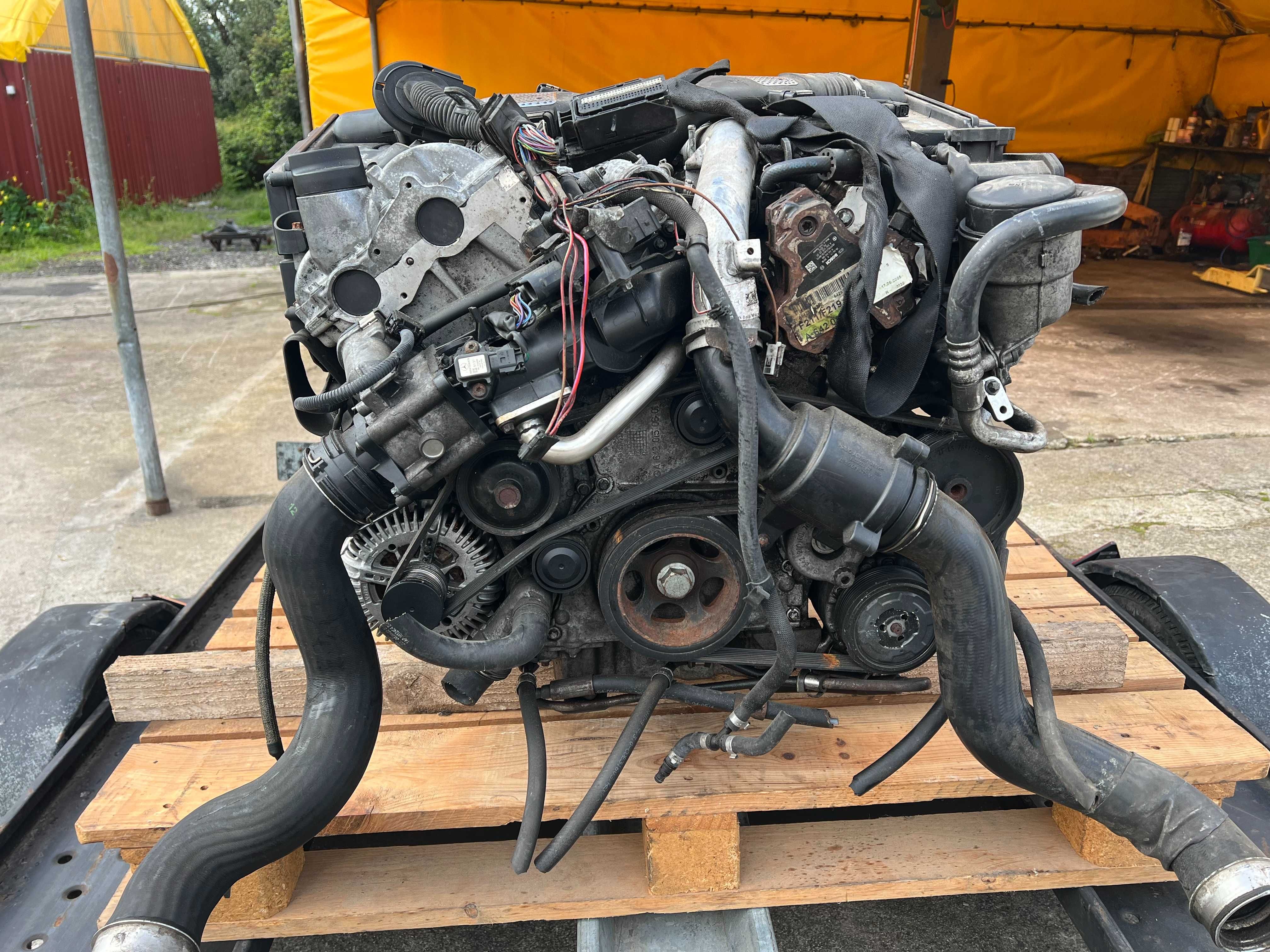 Motor e caixa mercedes CLS 320  350 CDI REF 642