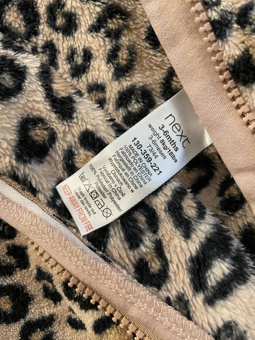 NEXT Jak nowy! Polarowy kombinezon / pajacyk motyw: panterka